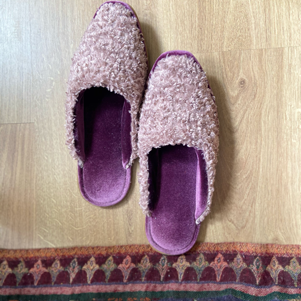 Manila slippers