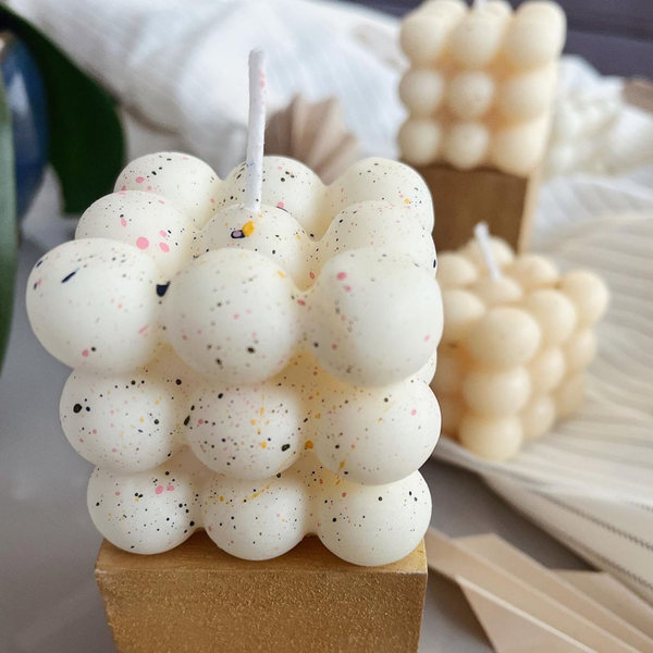 The bubble candle
